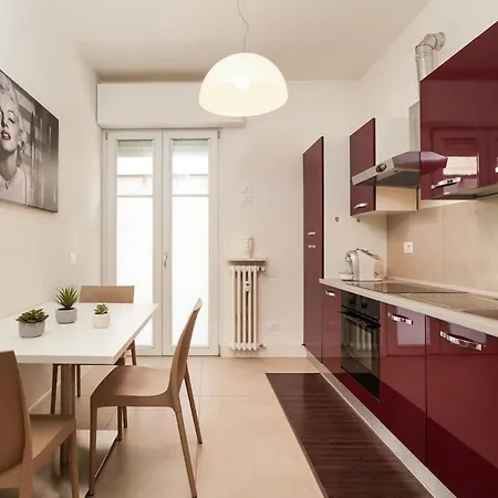 Re Home - Next To Verona Arena *